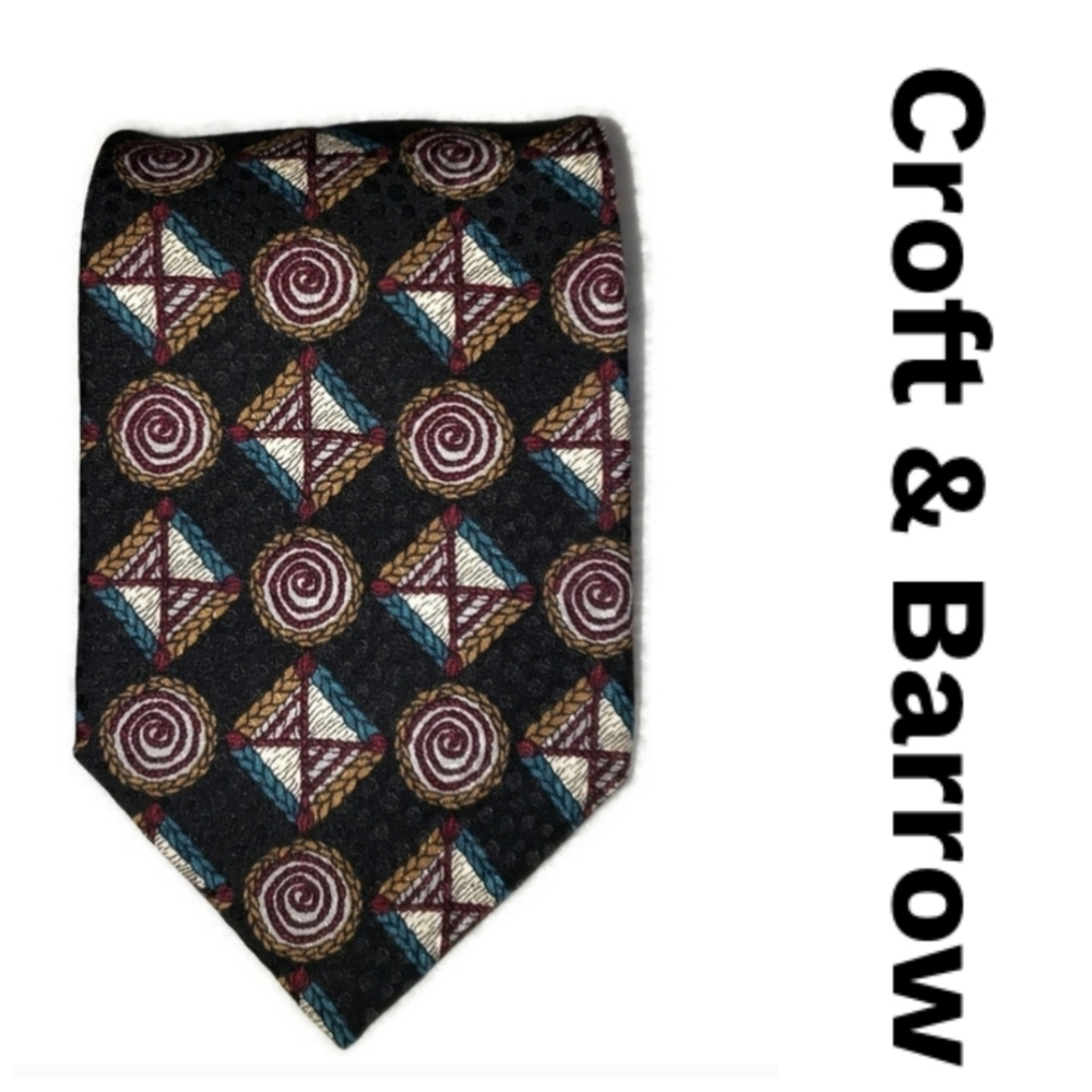 Croft & Barrow Men's silk tie in black with green, gold, red & white pattern